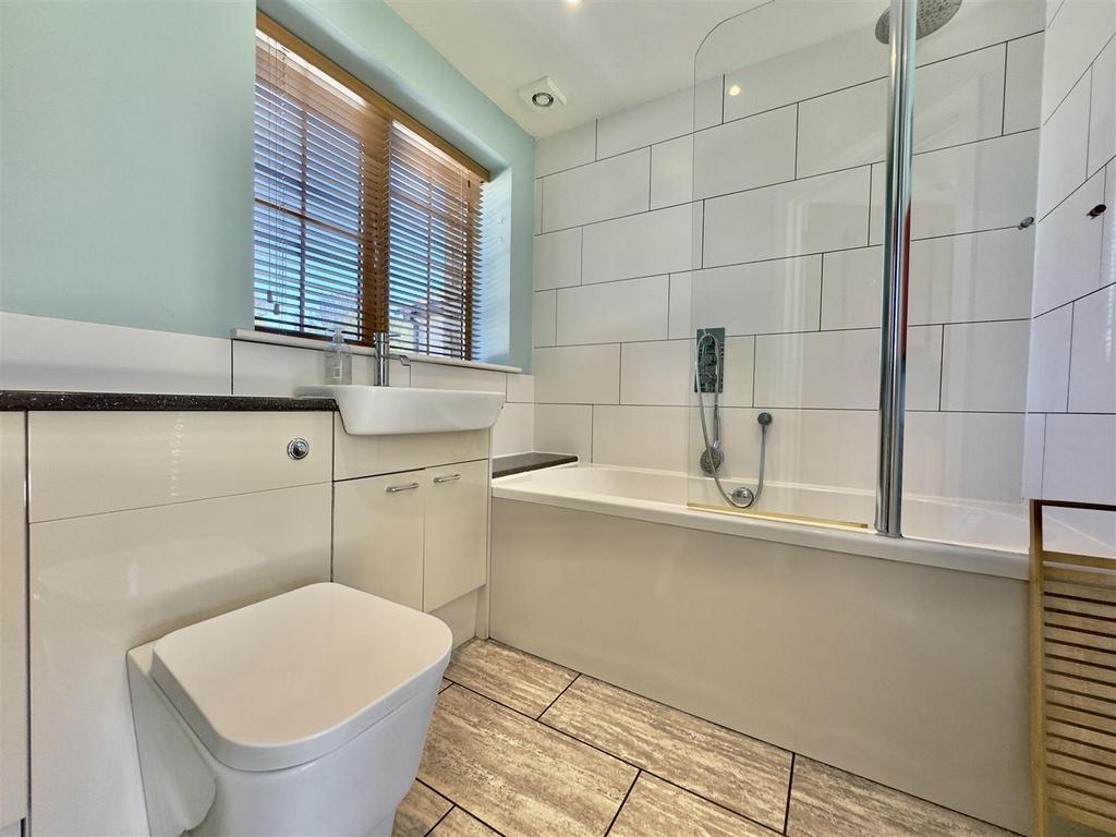 Family bathroom