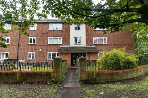 2 bedroom flat to rent, West Farm Avenue, Longbenton, Newcastle Upon Tyne