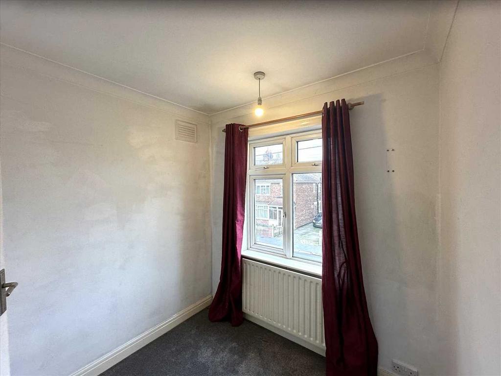 Bedroom 1: