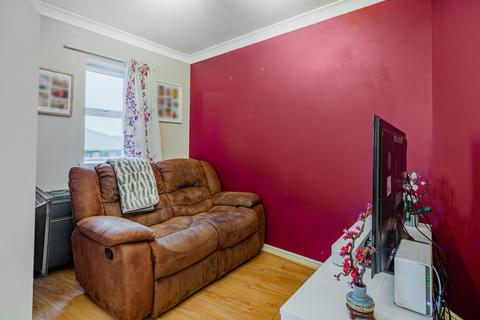 1 bedroom flat for sale, International Way, Sunbury-on-Thames, TW16