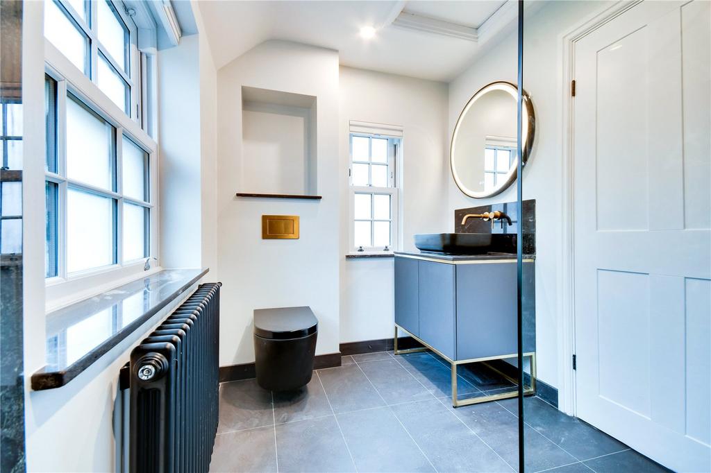 En Suite Shower Room