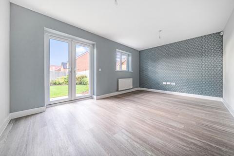 3 bedroom semi-detached house for sale, Small Meadow, West Broyle, PO19