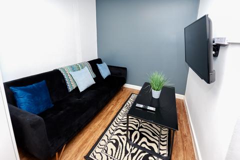 3 bedroom flat to rent, Dryden Street, Nottingham NG1