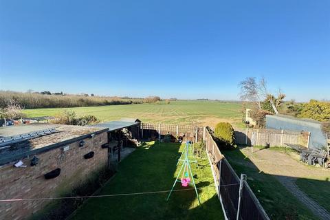 3 bedroom semi-detached house for sale, Hillside Road, Southminster