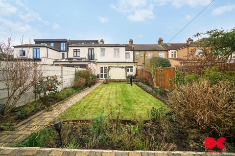 4 bedroom terraced house for sale, Widecombe Gardens, Redbridge IG4
