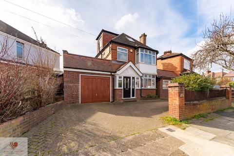 37 Albury Avenue, Isleworth, TW7 5HY