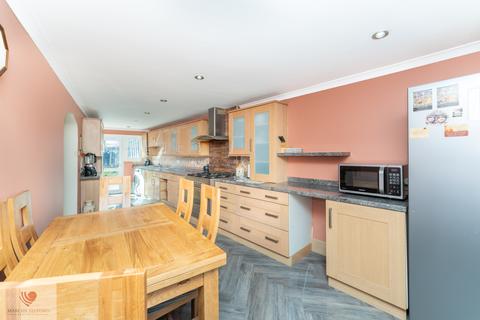 37 Albury Avenue, Isleworth, TW7 5HY