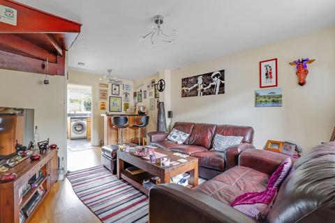 5 Chartwell Way, London, SE20 8LX