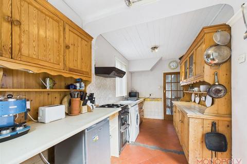 3 bedroom semi-detached house for sale, Wrexham Road, Johnstown, Wrexham