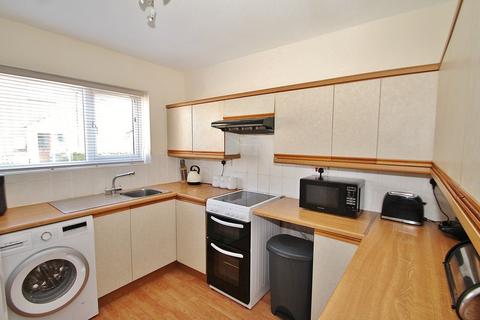 3 bedroom terraced house for sale, Fieldmere Close, Witney, OX28