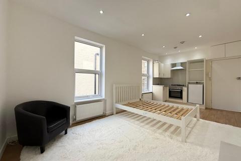Studio to rent, Vaughan Road, Camberwell, SE5