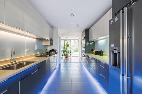 4 bedroom detached house for sale, Gatesden Road, Fetcham, KT22