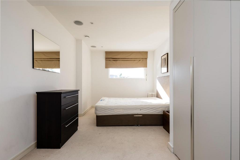 Caro Point Main Bedroom 2.jpg
