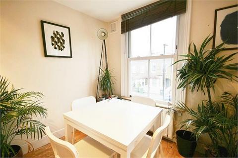 2 bedroom flat to rent, Edithna Street  Clapham North, London SW9