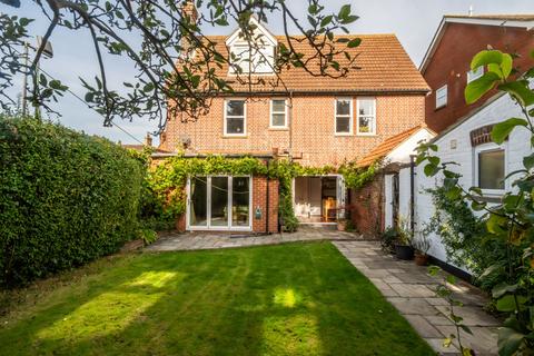 Cromer Road, Sheringham