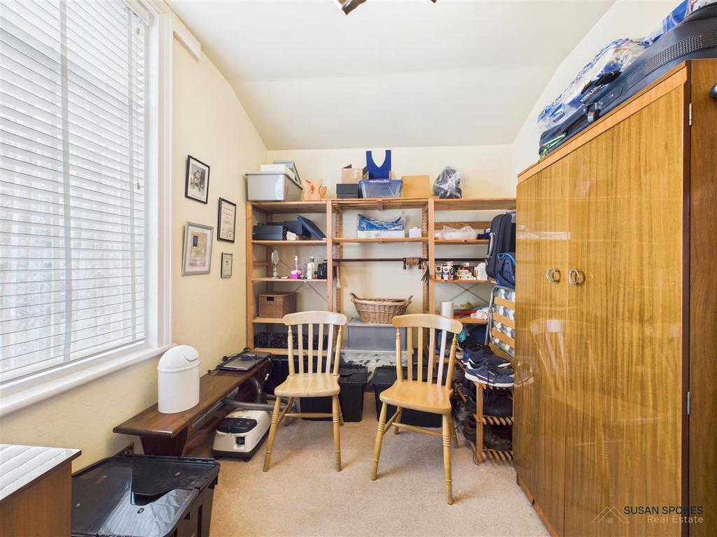 CAM01858 G0-PR0107-STILL024.jpg