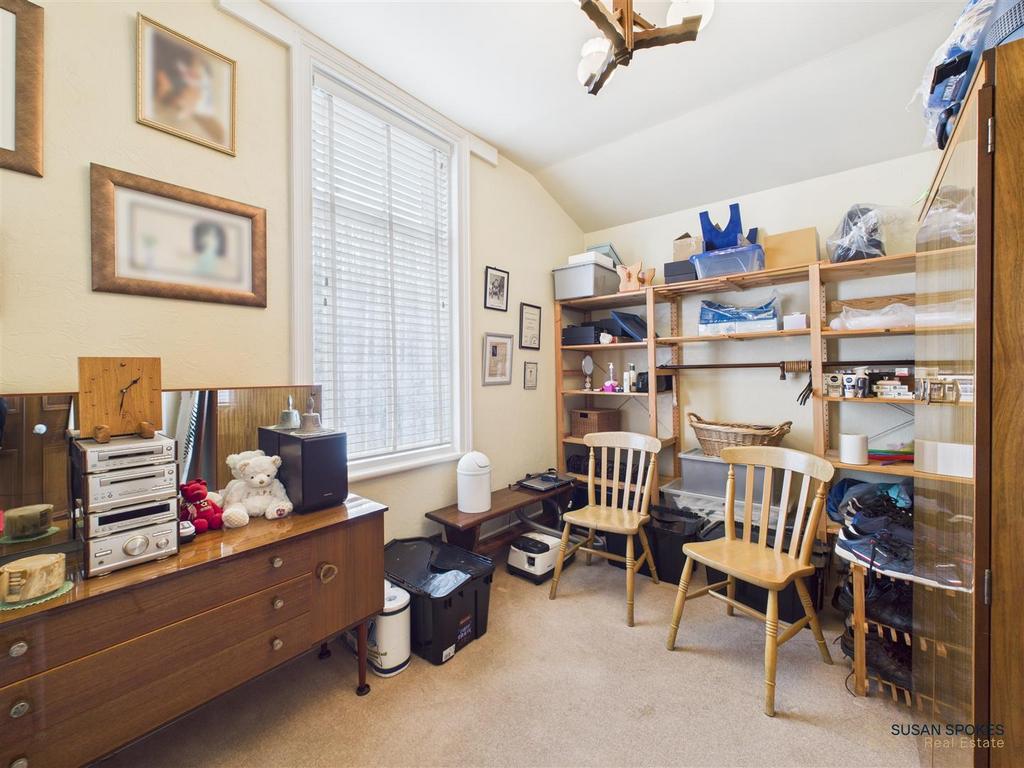 CAM01858 G0-PR0107-STILL023.jpg