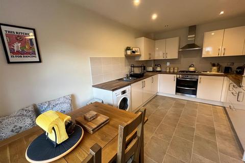 4 Shire Mill Close, Mossley, Ashton-under-lyne, OL5 0AS