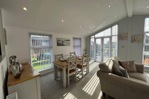 2 bedroom lodge for sale, Fitling Hull