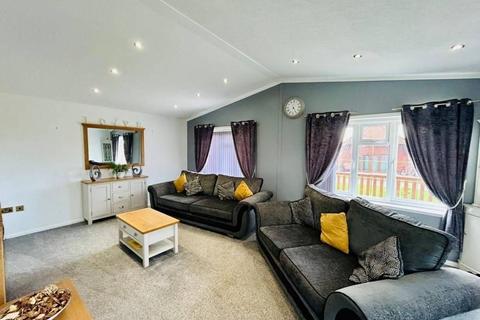 2 bedroom lodge for sale, Fitling Hull