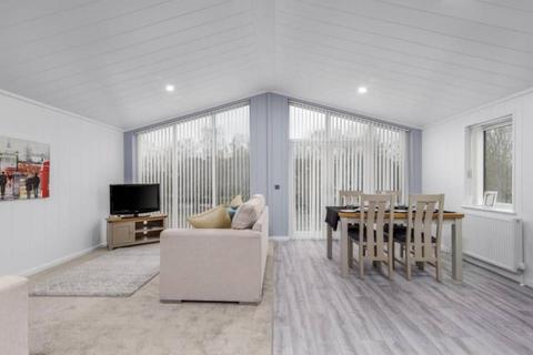 2 bedroom lodge for sale, Fitling Hull