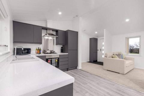 2 bedroom lodge for sale, Fitling Hull