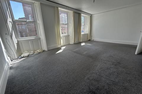 3 bedroom townhouse to rent, Vicar Lane Chambers, Howden