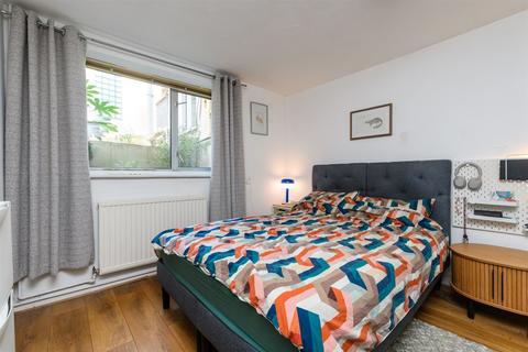 1 bedroom ground floor flat for sale, Wellington Street, Gravesend, Kent