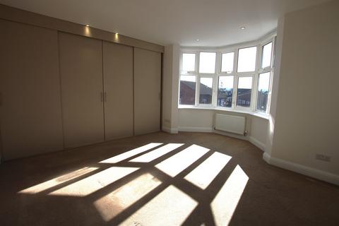 3 bedroom flat to rent, Collingwood Court, Queens Road, Hendon NW4