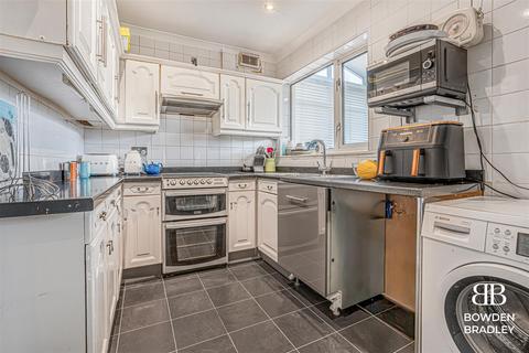 13 Penrith Road, Ilford, IG6 3DA