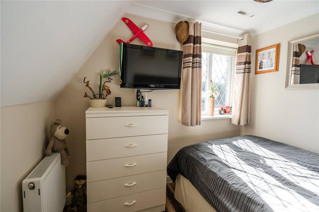 Bedroom 4 (2)