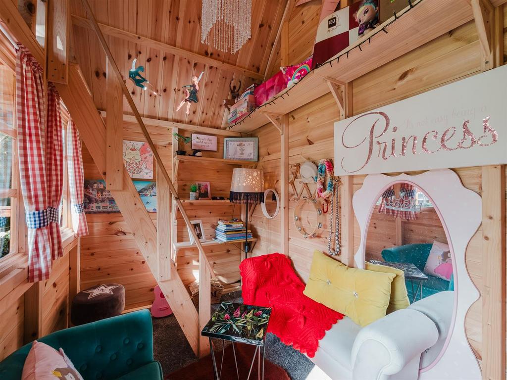 Play house