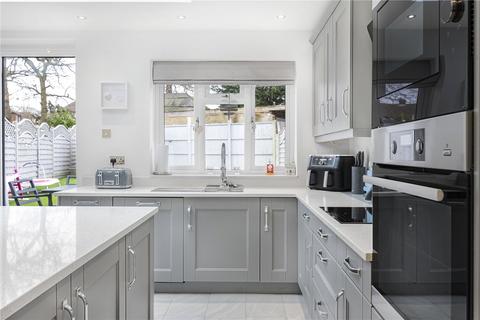 71 Faringdon Avenue, Bromley, BR2 8BP