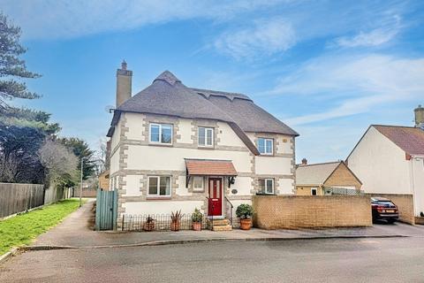 4 bedroom detached house for sale, Bridport