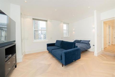 Studio to rent, Goodge Street, London, W1T