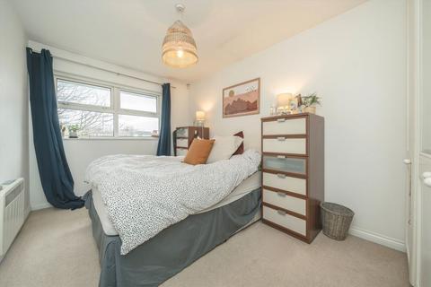 2 bedroom flat for sale, Acton Lane, London W4