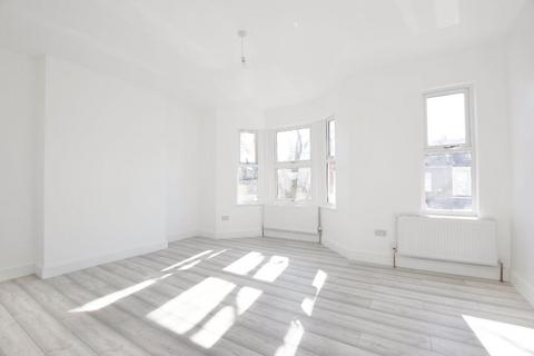 6 bedroom terraced house to rent, Heigham Road, East Ham, E6