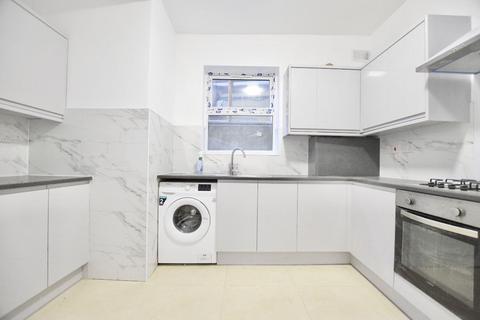 6 bedroom terraced house to rent, Heigham Road, East Ham, E6