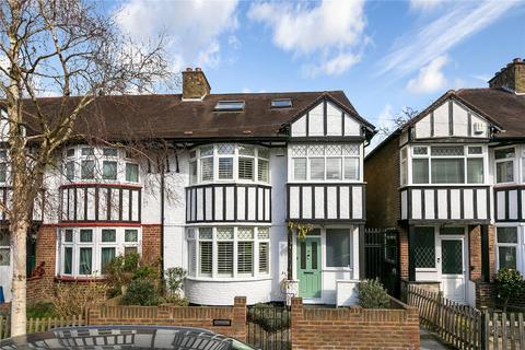 27 Castlegate, Richmond, TW9 2HL