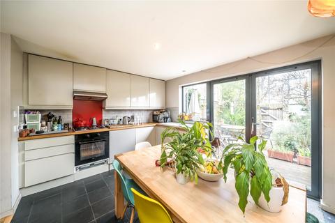 4 bedroom end of terrace house for sale, London SW9