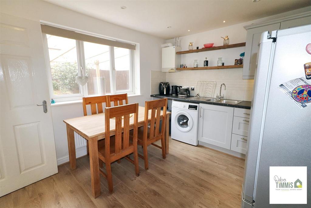 Dining kitchen