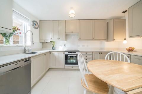 1 bedroom flat for sale, Kingsworthy Close, Kingston Upon Thames KT1