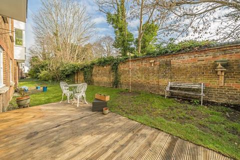 1 bedroom flat for sale, Kingsworthy Close, Kingston Upon Thames KT1