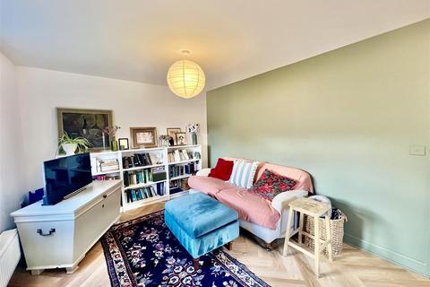 3 bedroom semi-detached house for sale, Turners View, Darlington