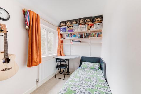 24 Appian Close, Birmingham, B14 6DS
