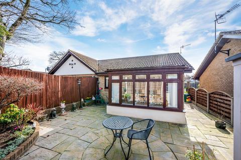 2 bedroom semi-detached bungalow for sale, Meadow Court, Merstham RH1