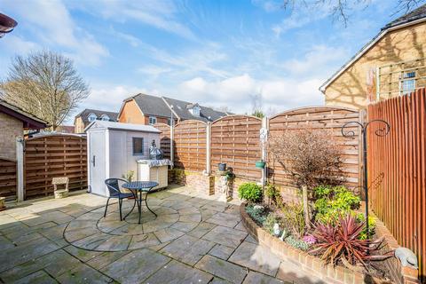 2 bedroom semi-detached bungalow for sale, Meadow Court, Merstham RH1