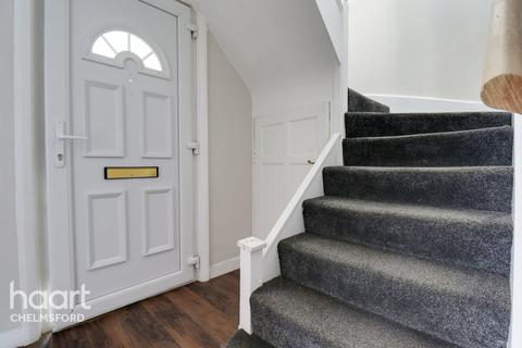 3 bedroom semi-detached house for sale, Arnhem Road, Chelmsford