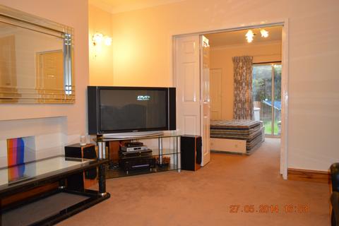 3 bedroom terraced house to rent, Cecil Avenue ,Barking, Essex, IG11