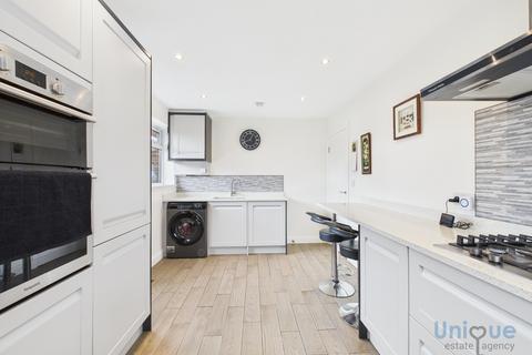 11 Benbow Close, Lytham St Annes, FY8 2TB